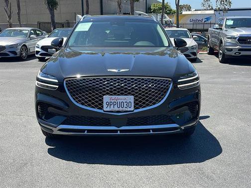 2025 Genesis GV70
