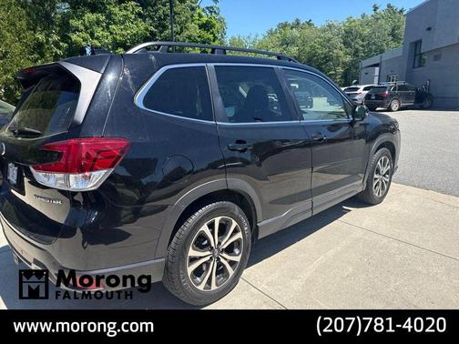 Crystal Black Silica 2022 Subaru Forester Limited