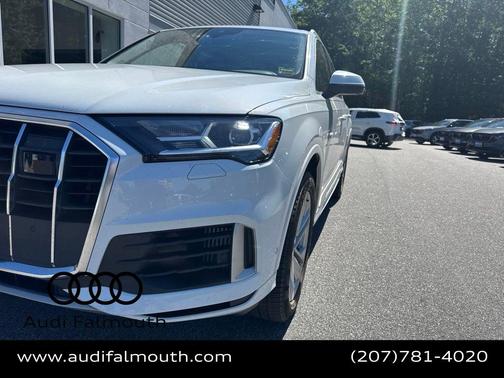 Glacier White Metallic 2022 Audi Q7 55 Premium Plus