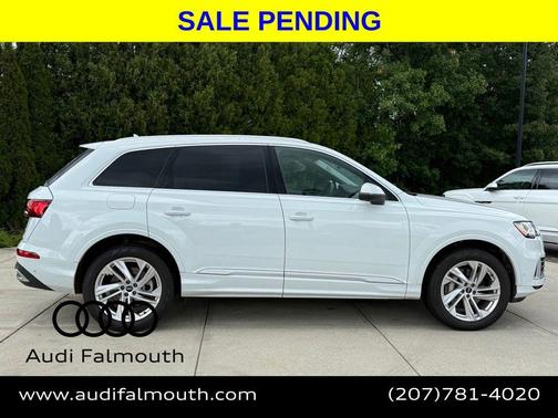 Glacier White Metallic 2022 Audi Q7 55 Premium Plus