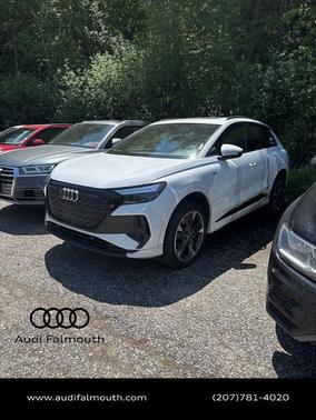Glacier White Metallic 2024 Audi Q4 e-tron 50 Premium Plus