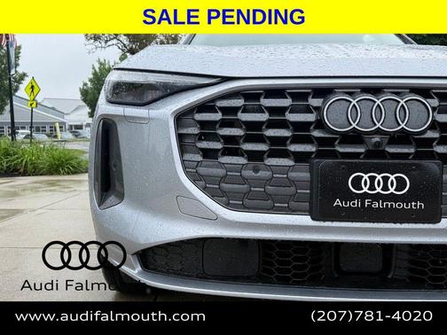 Florett Silver Metallic 2025 Audi Q5 2.0T quattro Premium
