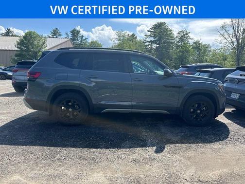 Pure Gray 2025 Volkswagen Atlas 2.0T Peak Edition