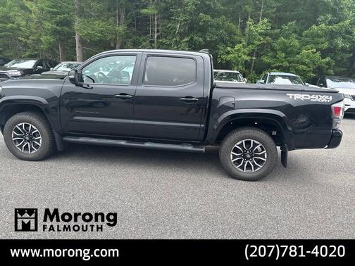 Midnight Black Metallic 2022 Toyota Tacoma TRD Sport