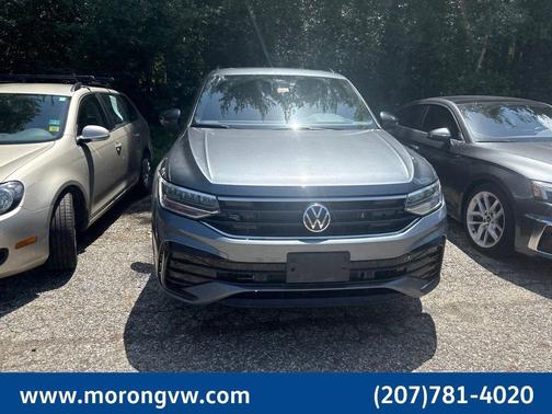 Platinum Gray Metallic 2023 Volkswagen Tiguan 2.0T SE R-Line Black