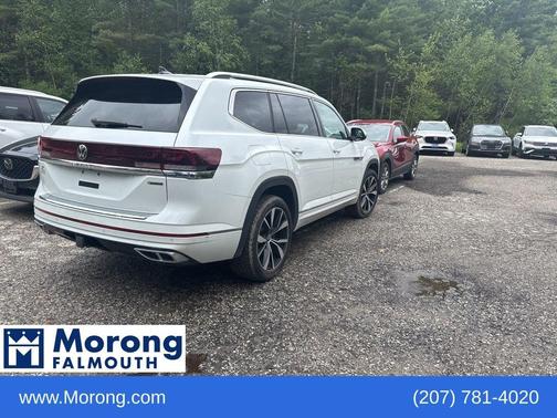 Opal White Pearl Effect 2024 Volkswagen Atlas 2.0T SEL Premium R-Line