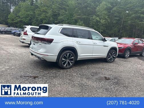 Opal White Pearl Effect 2024 Volkswagen Atlas 2.0T SEL Premium R-Line