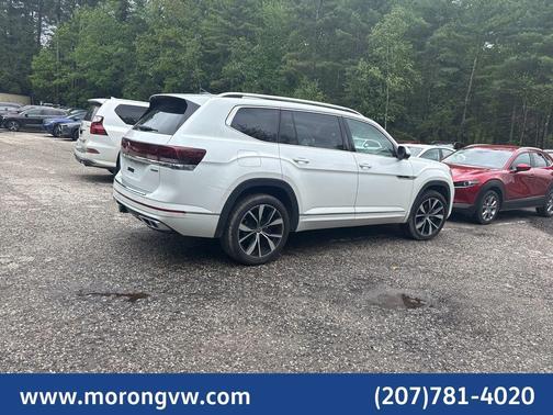 Opal White Pearl Effect 2024 Volkswagen Atlas 2.0T SEL Premium R-Line