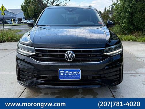 Deep Black Pearl Effect 2024 Volkswagen Tiguan 2.0T SE R-Line Black