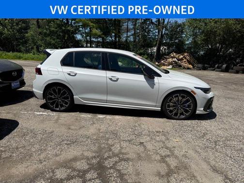 Pure White 2025 Volkswagen Golf R 2.0T