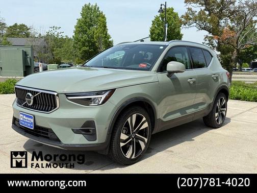 Sage Green Metallic 2023 Volvo XC40 B5 Plus Bright Theme