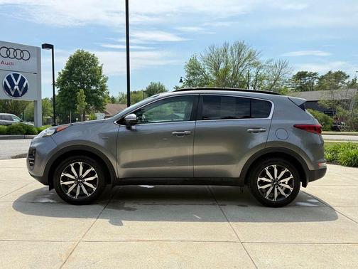 Mineral Silver 2018 Kia Sportage EX