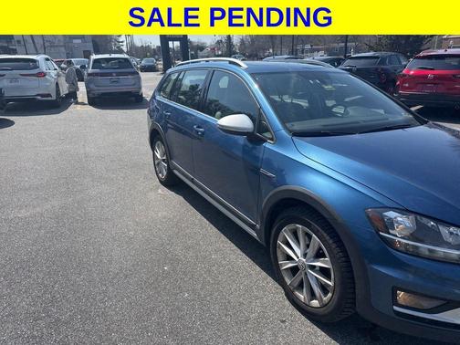 Silk Blue Metallic 2019 Volkswagen Golf Alltrack TSI SE