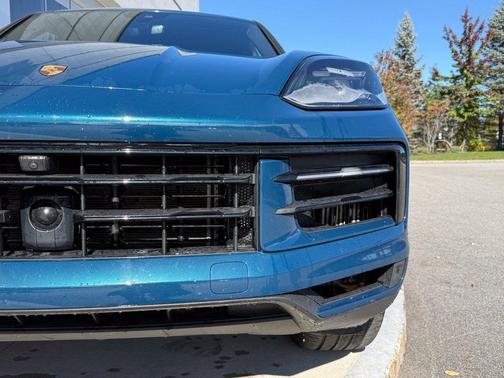 Montego Blue 2024 Porsche Cayenne Base