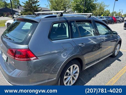 Platinum Gray Metallic 2017 Volkswagen Golf Alltrack TSI SE