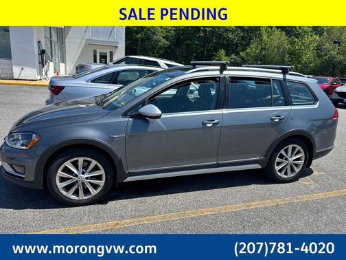 Platinum Gray Metallic 2017 Volkswagen Golf Alltrack TSI SE