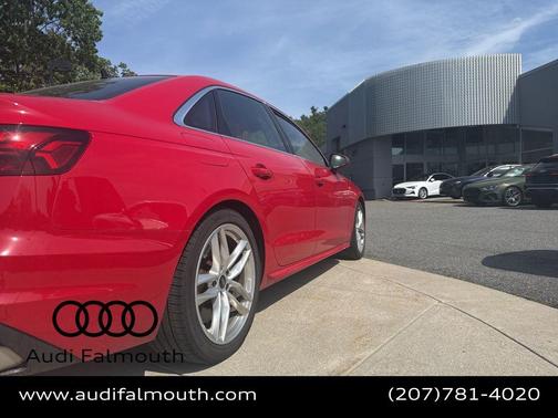 Tango Red Metallic 2022 Audi A4 45 S line quattro Premium