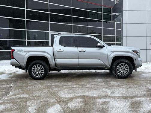 2025 Toyota Tacoma SR