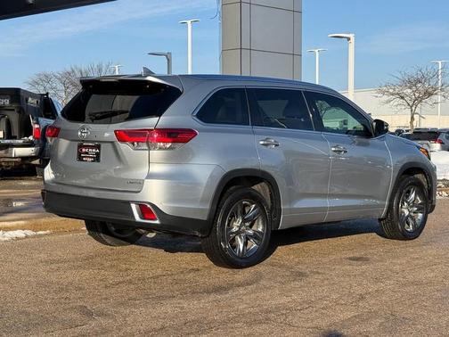 2019 Toyota Highlander Limited Platinum