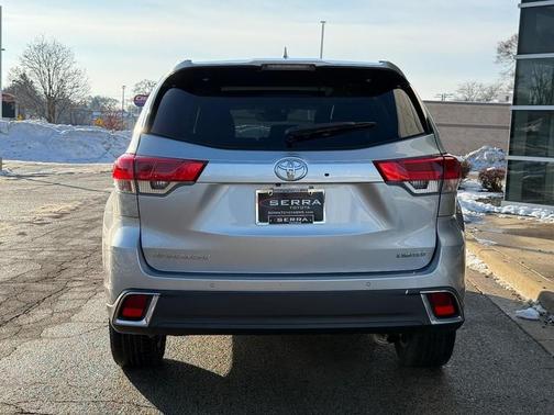 2019 Toyota Highlander Limited Platinum