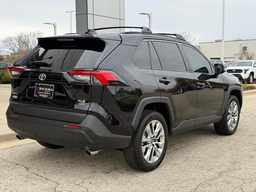 2025 Toyota RAV4 XLE Premium