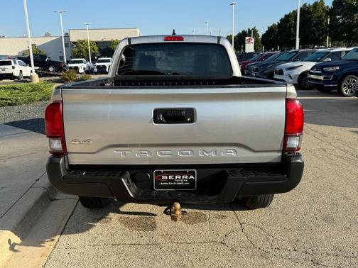 2022 Toyota Tacoma SR