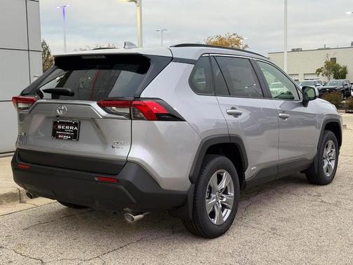 2025 Toyota RAV4 Hybrid XLE