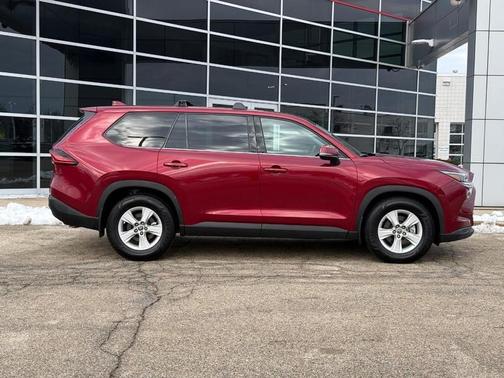 2025 Toyota Highlander LE