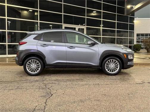 2021 Hyundai KONA SEL
