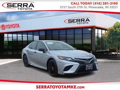 2020 Toyota Camry SE