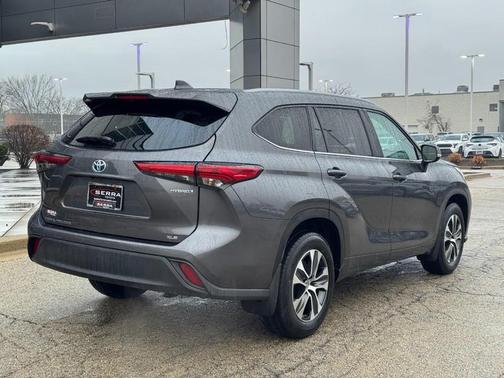 2023 Toyota Highlander Hybrid XLE