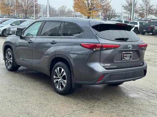 2023 Toyota Highlander Hybrid XLE
