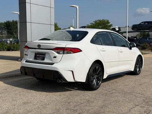 Ice Cap 2025 Toyota Corolla SE
