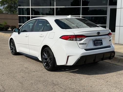 Ice Cap 2025 Toyota Corolla SE