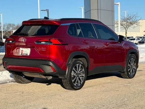 2025 Toyota Corolla Cross XLE