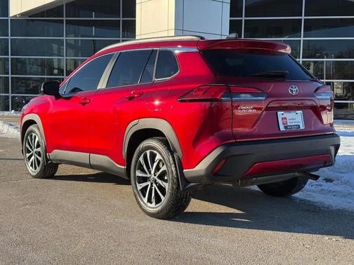 2025 Toyota Corolla Cross XLE