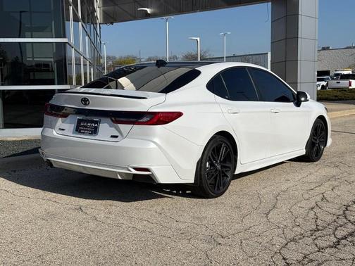 Pearl 2026 Toyota Camry XSE