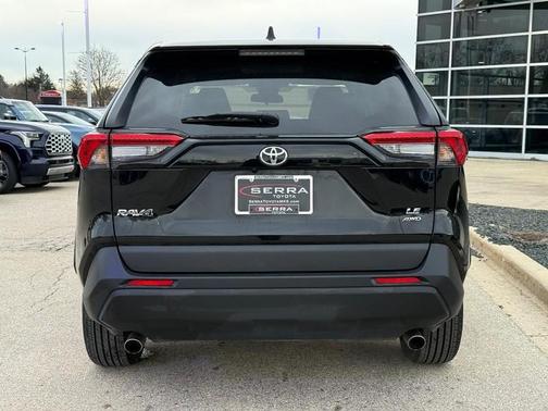 2023 Toyota RAV4 LE