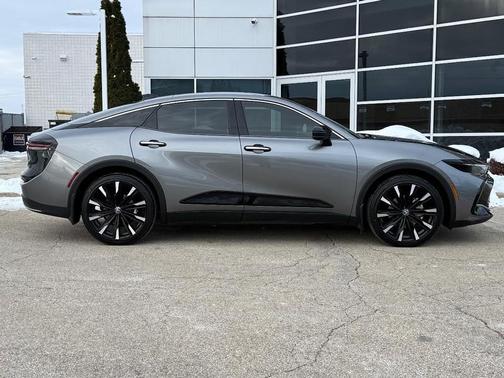 2024 Toyota Crown Platinum