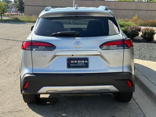 2022 Toyota Corolla Cross XLE