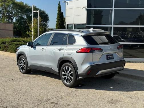 2022 Toyota Corolla Cross XLE