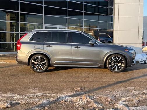 2018 Volvo XC90 T6 Inscription