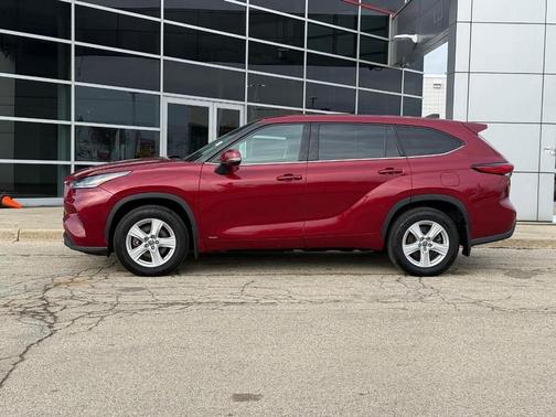 2022 Toyota Highlander Hybrid LE