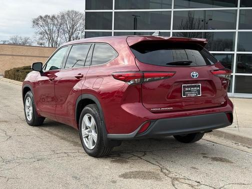 2022 Toyota Highlander Hybrid LE