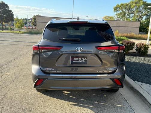 2022 Toyota Highlander Limited
