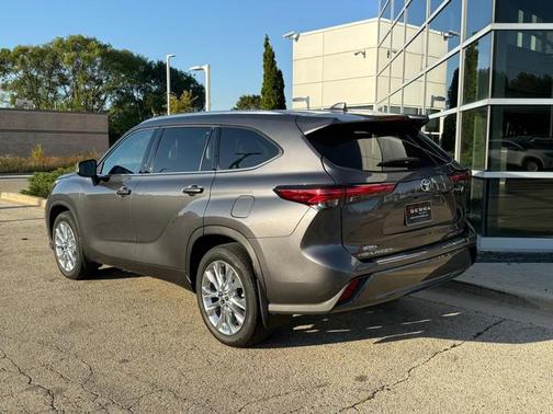 2022 Toyota Highlander Limited