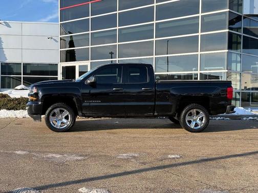2017 Chevrolet Silverado 1500 Custom