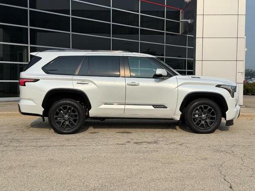 2024 Toyota Sequoia Platinum