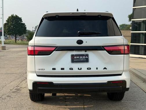 2024 Toyota Sequoia Platinum
