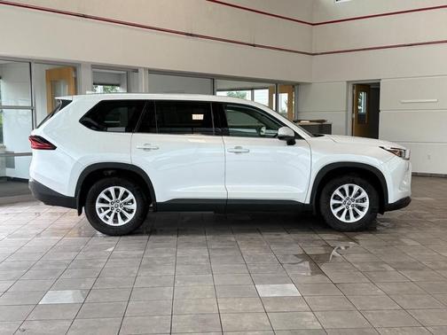 Pearl 2025 Toyota Grand Highlander Hybrid XLE